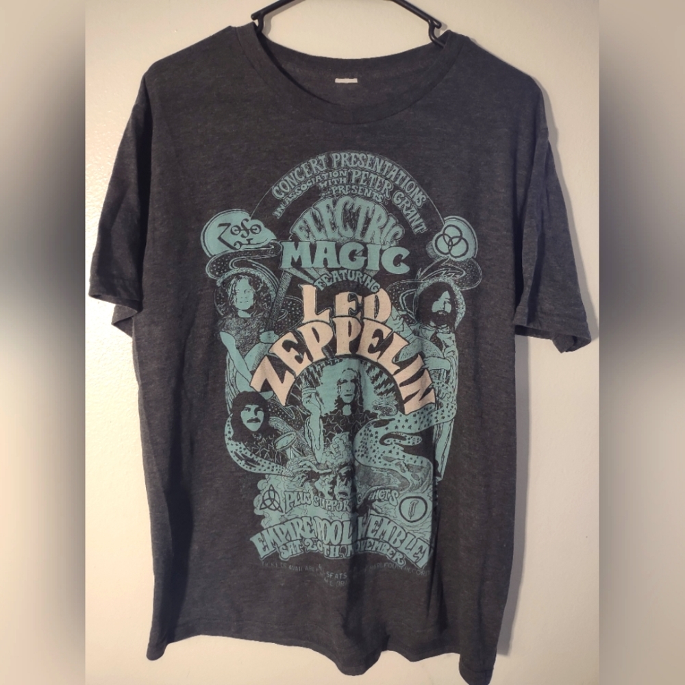 Led Zeppelin tshirt